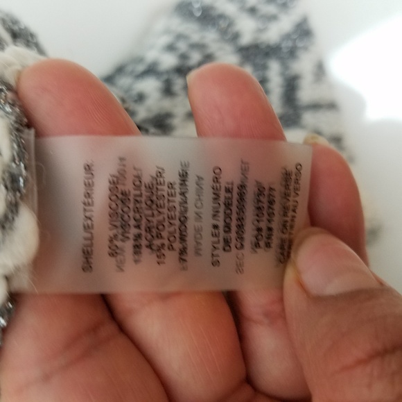 Alice + olivia silver snow flakes knitted sweater - Picture 5 of 6